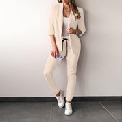 Sabine - een elegante set van blazer en broek