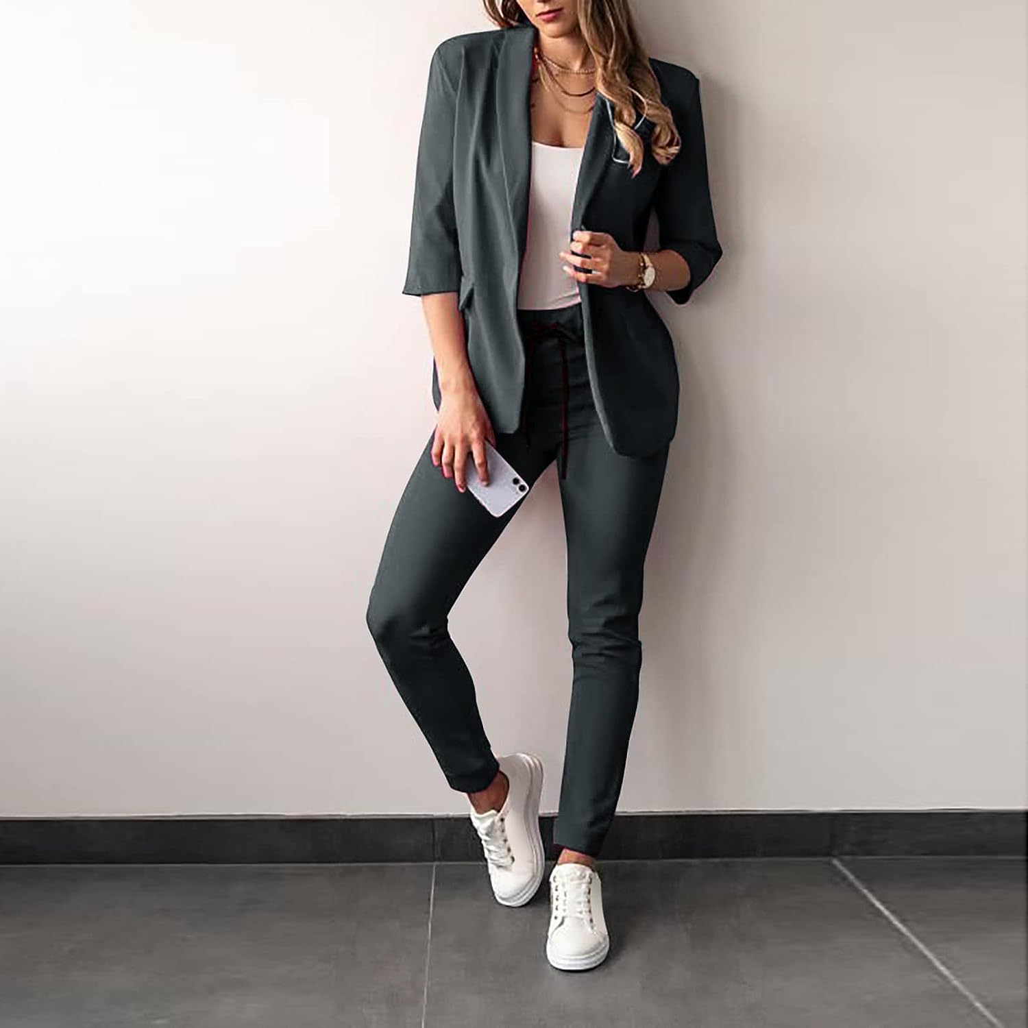 Sabine - een elegante set van blazer en broek