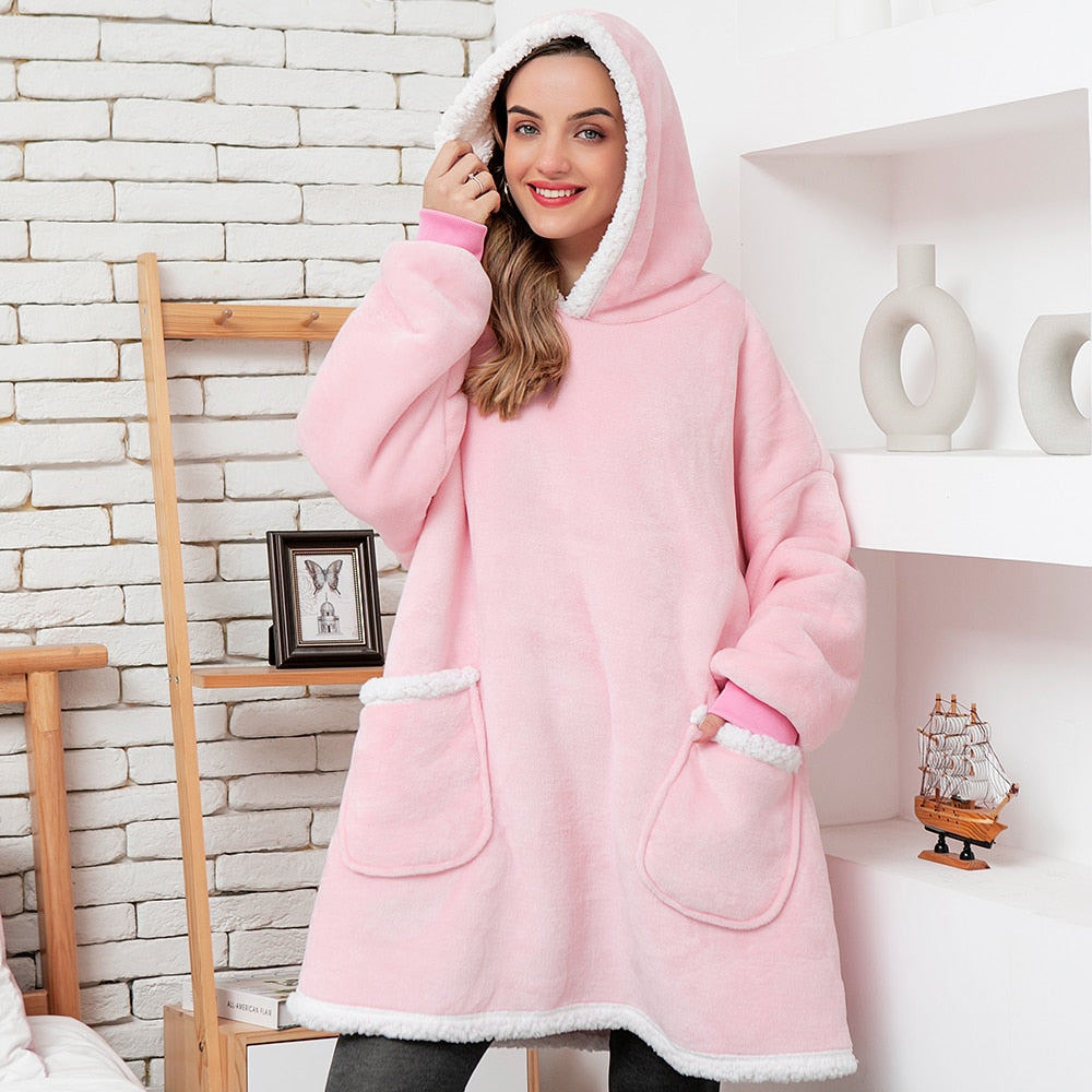 Elsa - Heerlijke Combinatie van een Zachte Hoodie en Comfy Deken in één