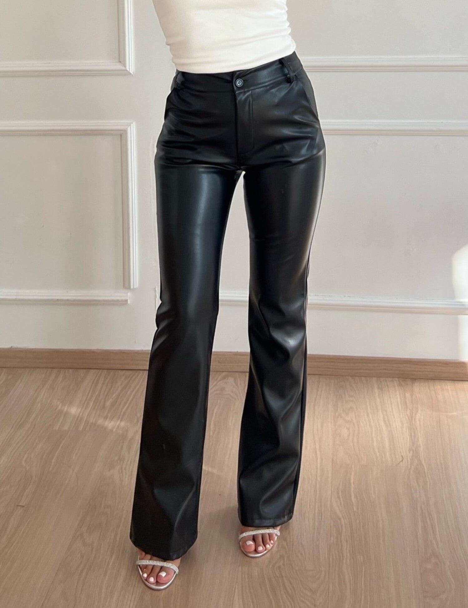 khai-faux-leather-flared-trousers-black_5.jpg